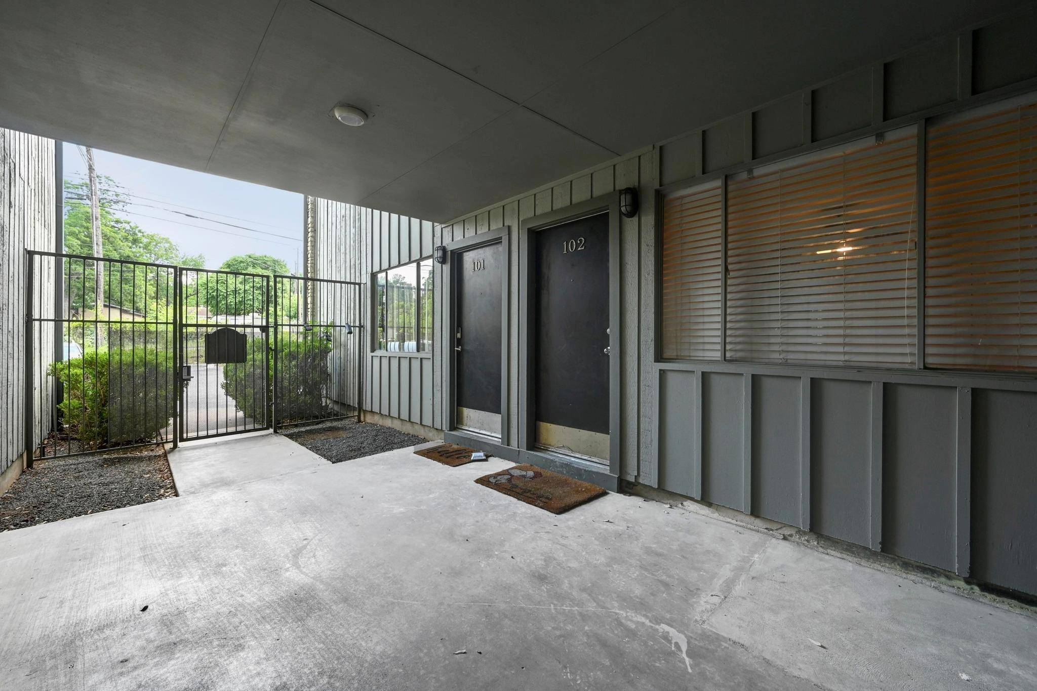 Austin, TX 78704,2303 E Side DR #102