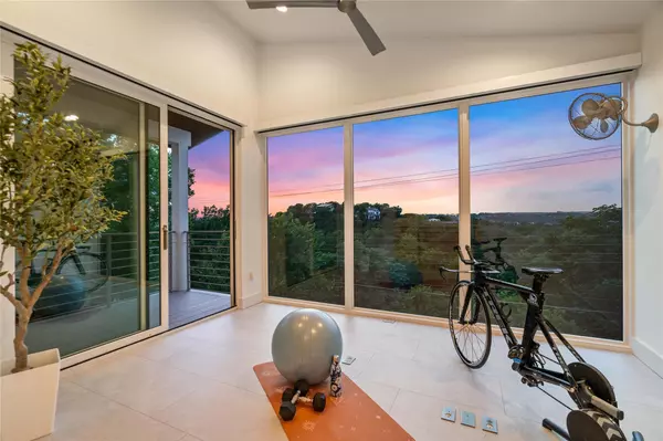 Austin, TX 78704,2902 Cedarview DR