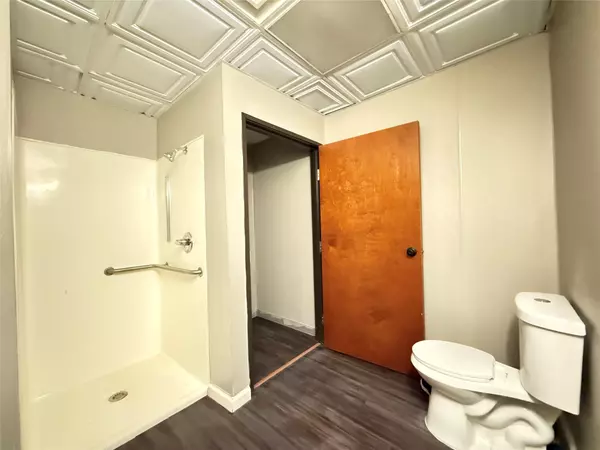 Lampasas, TX 76550,140 Private Road 4352 #B