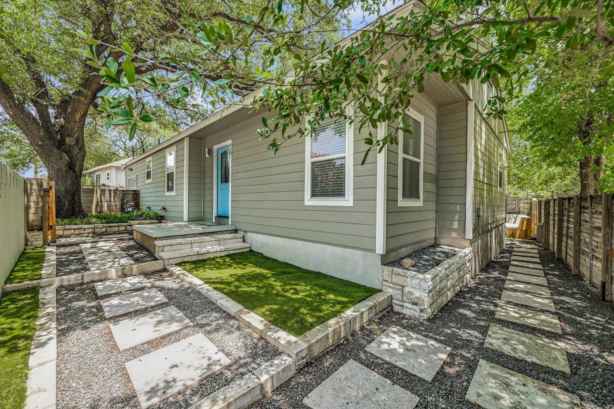 907 Chicon ST, Austin, TX 78702
