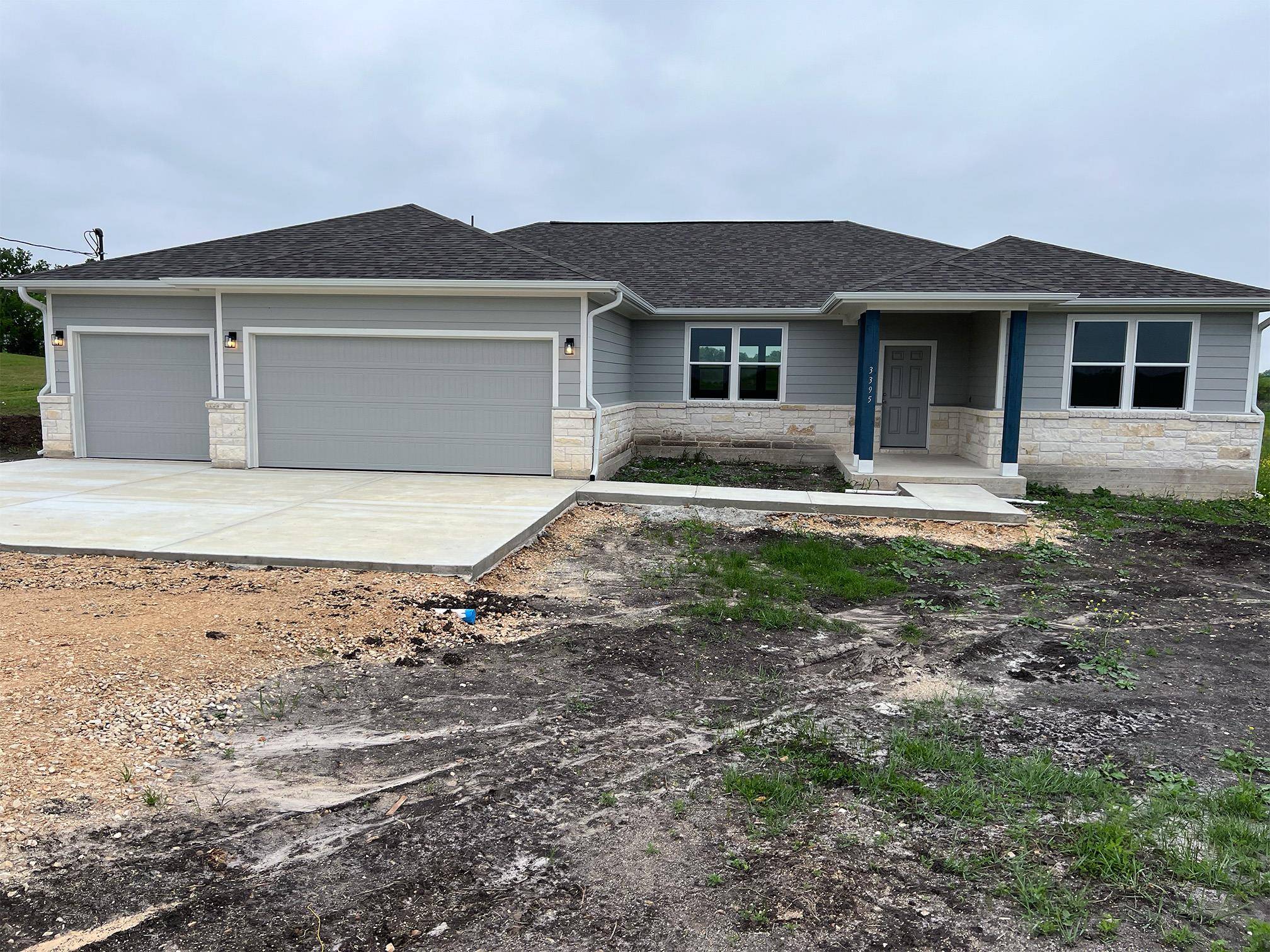 3395 CR 436,  Thrall,  TX 76578