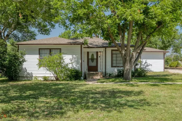 511 Sloan ST, Taylor, TX 76574