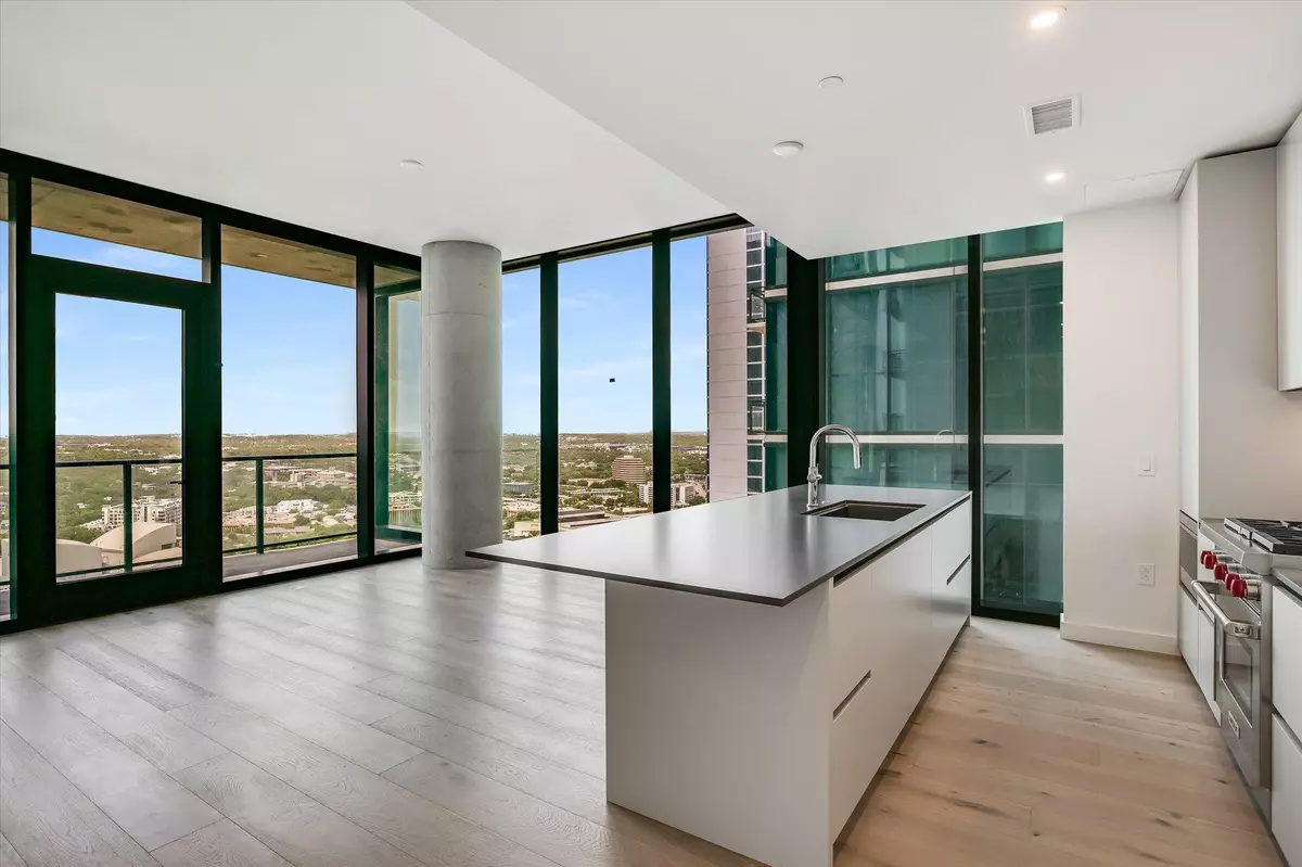 Austin, TX 78701,610 Davis ST #2705