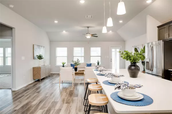 478 Coyote Creek WAY, Kyle, TX 78640