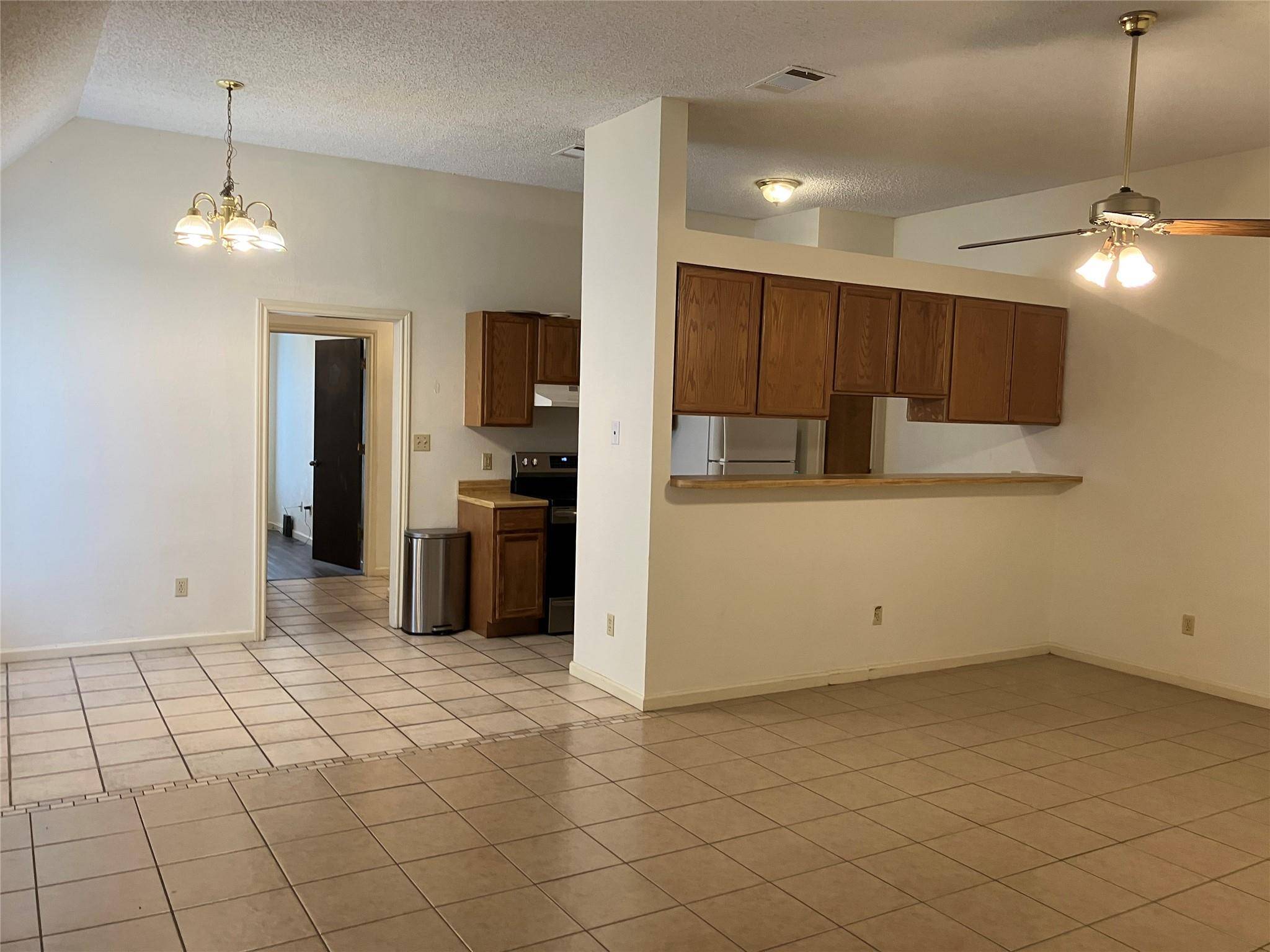 San Marcos, TX 78666,1302 N Bishop ST