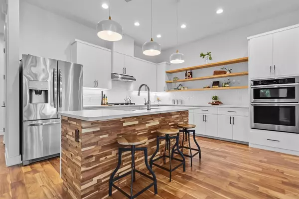 2712 Oak Springs DR #A, Austin, TX 78702