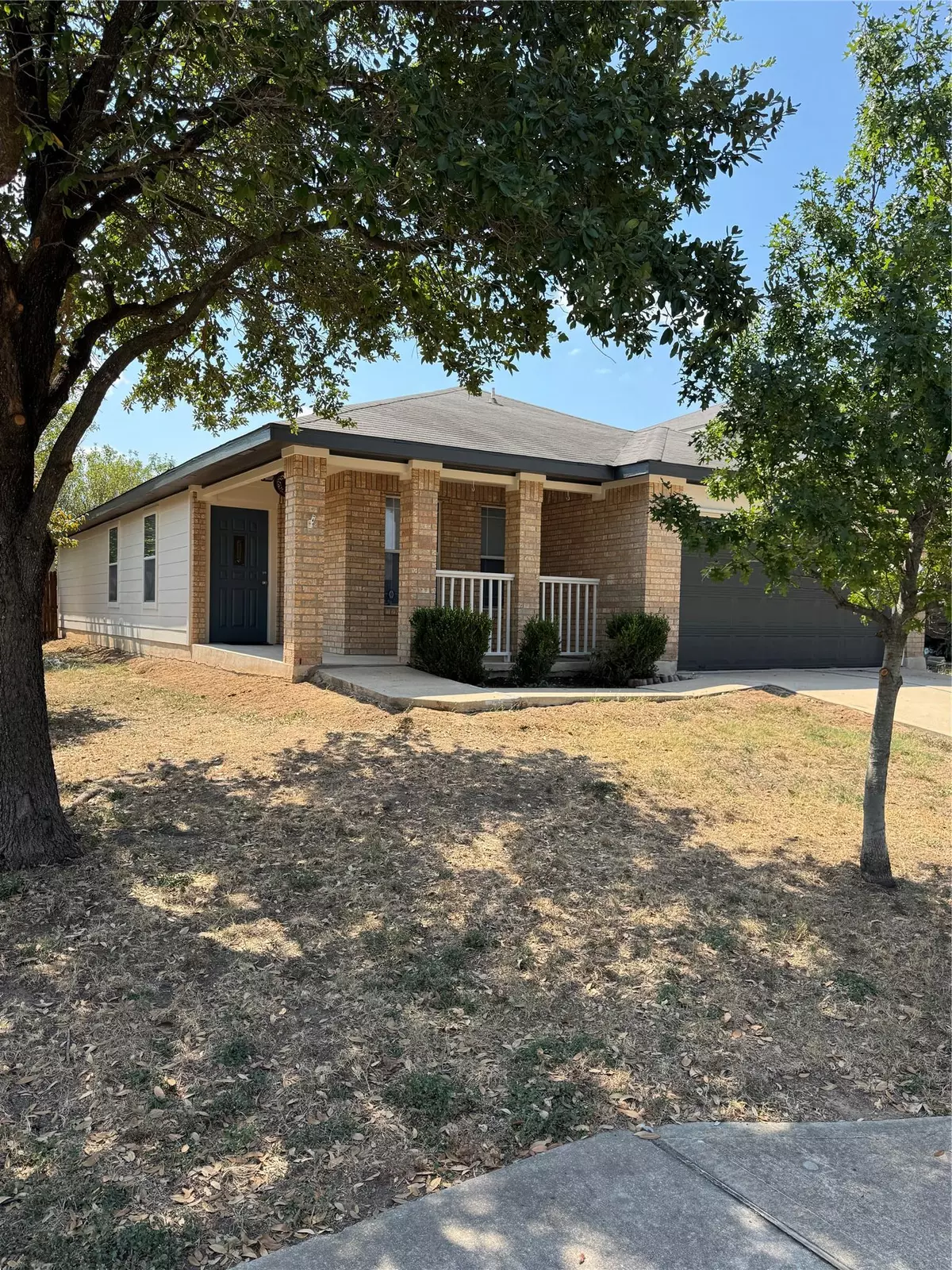 Austin, TX 78741,7637 Cayenne LN