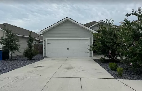 3434 Scott CIR, Seguin, TX 78155