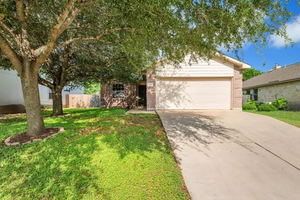 626 Goldenrod ST, Kyle, TX 78640