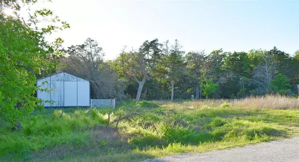 144 & 146 Tejas, Smithville, TX 78957