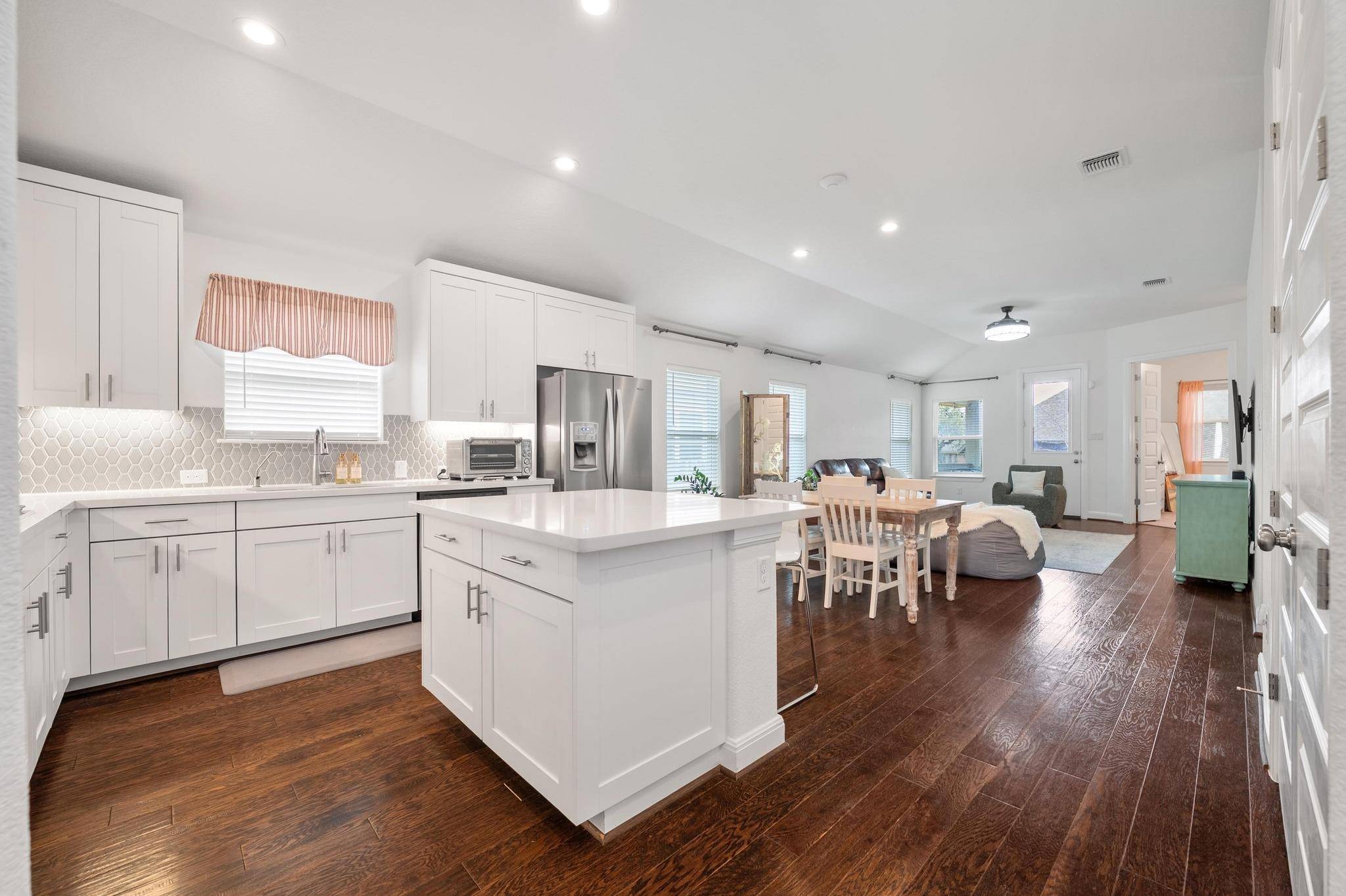 Leander, TX 78641,616 Smilser LN