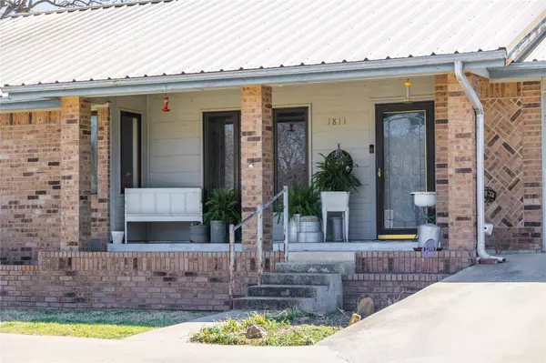 Goldthwaite, TX 76844,1811 Saylor ST