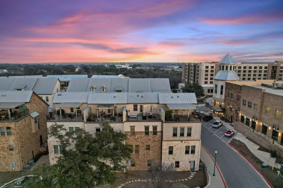 1005 Highknoll LN, Georgetown, TX 78628