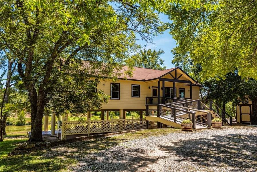 1830 Flite Acres RD, Wimberley, TX 78676