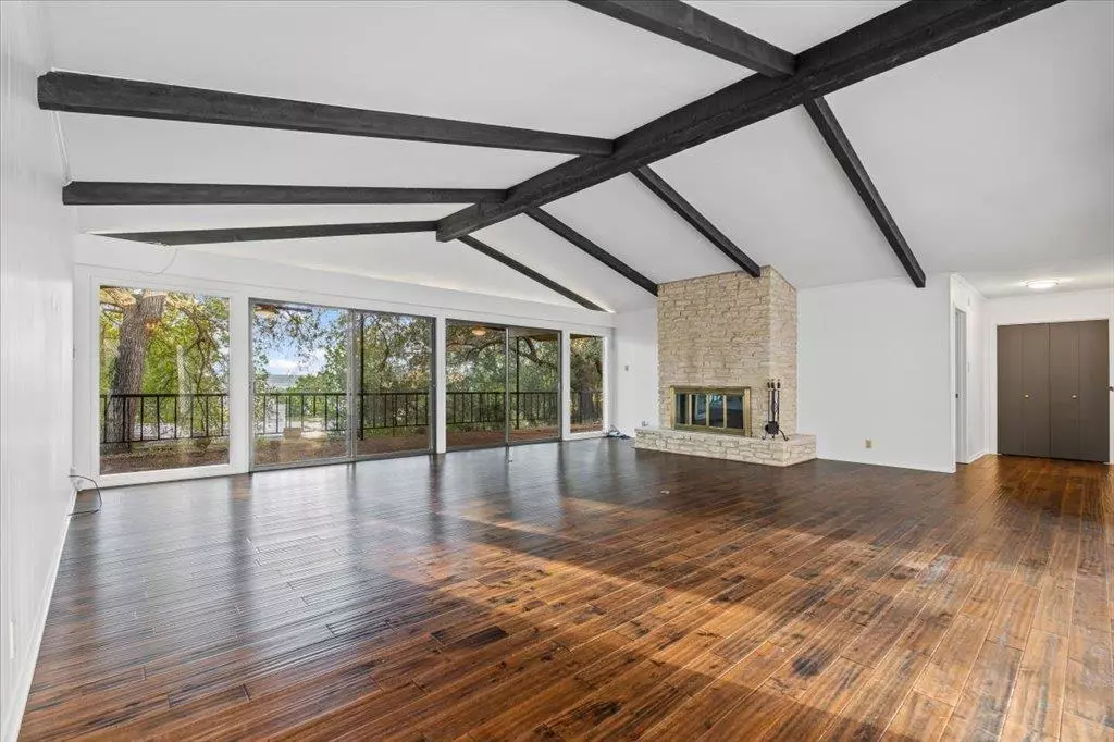 Lakeway, TX 78734,313 Comet