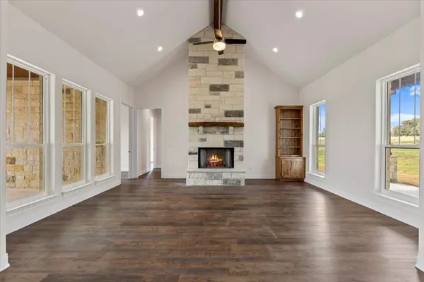 La Grange, TX 78945,7100 Munke RD