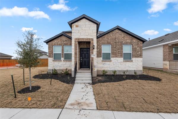 4004 Vanderscile RD #164, Hutto, TX 78634