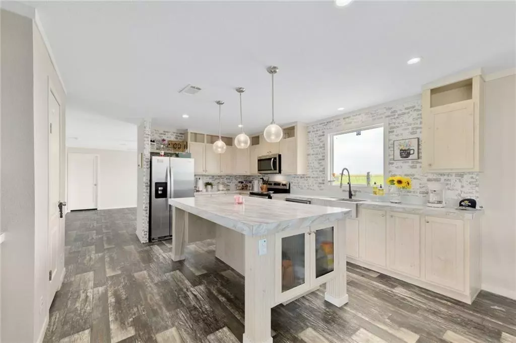 Thorndale, TX 76577,1209 Sunrise Vista DR