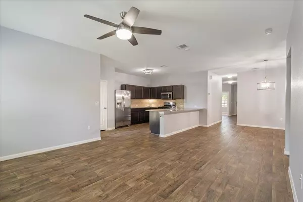 Kyle, TX 78640,178 James Adkins DR