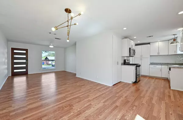 Austin, TX 78745,5907 GLENHOLLOW PATH