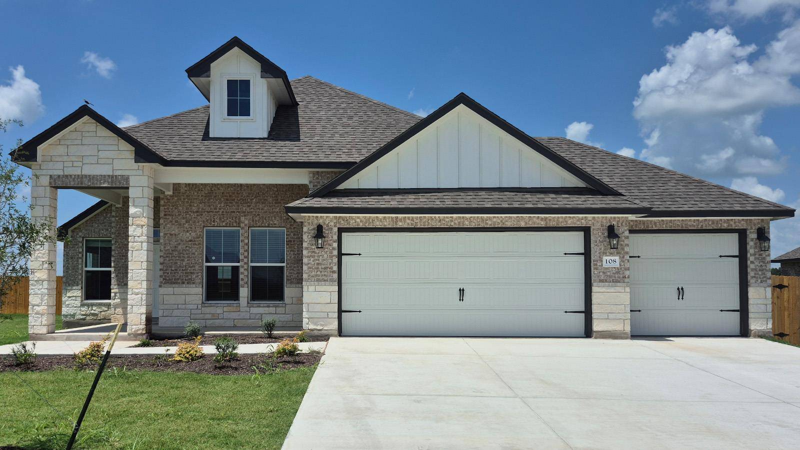 108 Jana WAY, Thorndale, TX 76577
