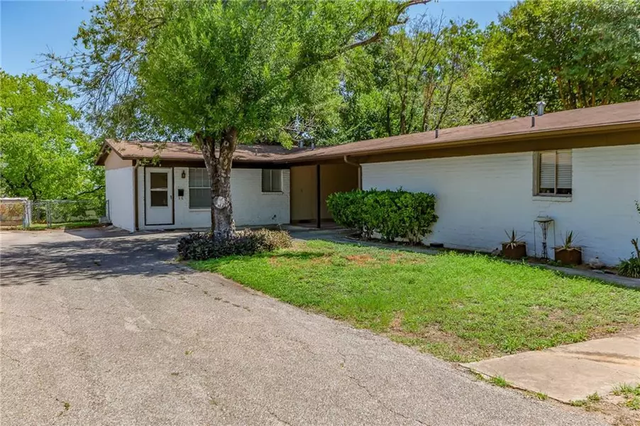 2502 Trailside Dr #B, Austin, TX 78704