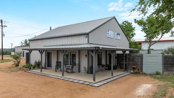 180 Henly LOOP, Dripping Springs, TX 78620