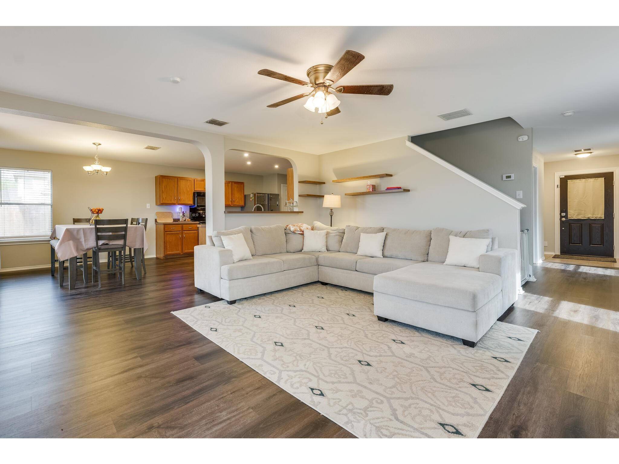2723 Point Sur, Converse, TX 78109