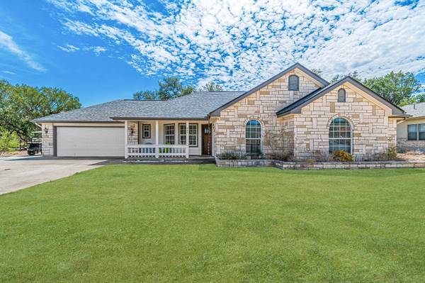 369 Shayla LN,  Canyon Lake,  TX 78133