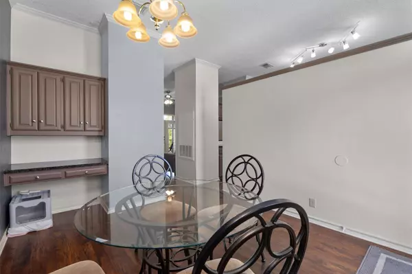 914 W 26th ST #301, Austin, TX 78705