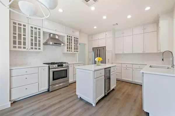 Austin, TX 78746,5700 CARRY BACK LN