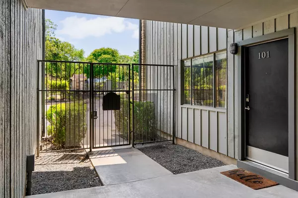 Austin, TX 78704,2303 East Side DR #101