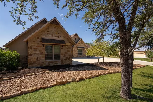 410 W Cypress Estates PKWY, Ingram, TX 78025