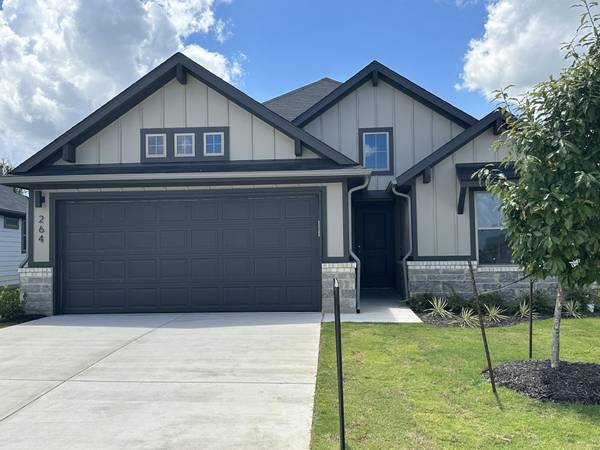 264 Bendecido LOOP, Elgin, TX 78621