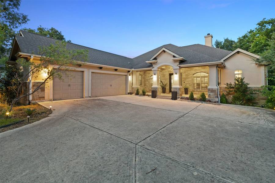10298 Brangus RD, Driftwood, TX 78619