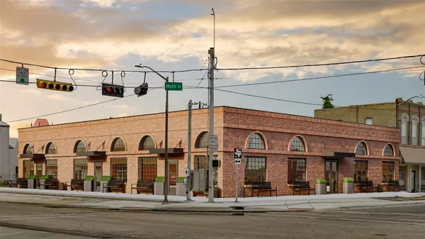 Rockdale, TX 76567,106 W Cameron Ave