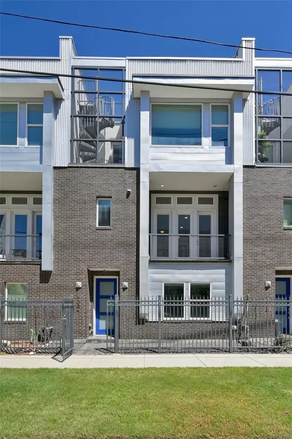 1004 Concordia Ave,  Austin,  TX 78705