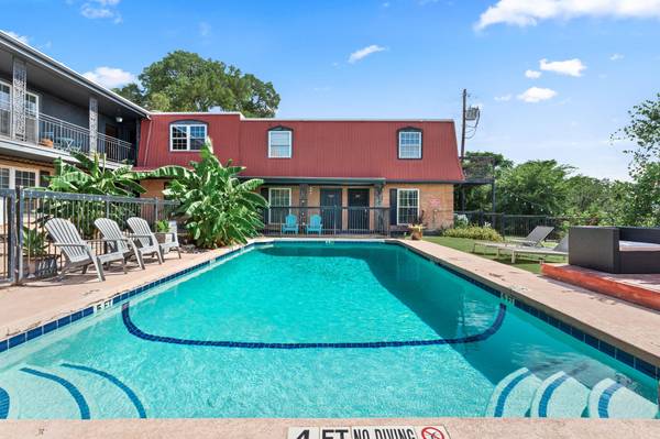 900 S Lamar BLVD #304, Austin, TX 78704