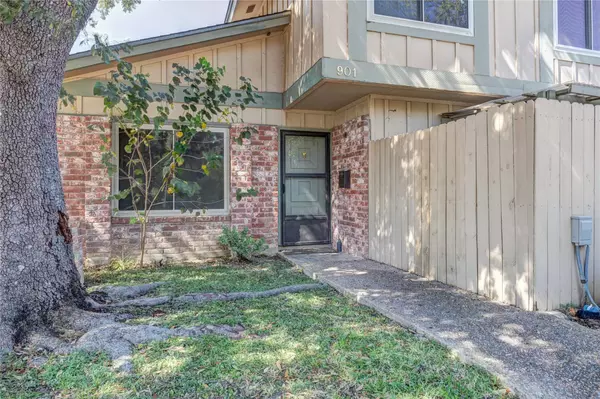 Austin, TX 78758,901 E Village LN