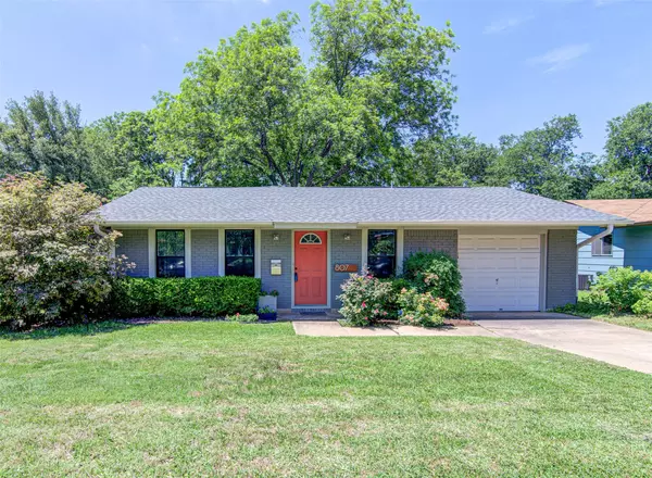 807 Hill Wood DR, Austin, TX 78745