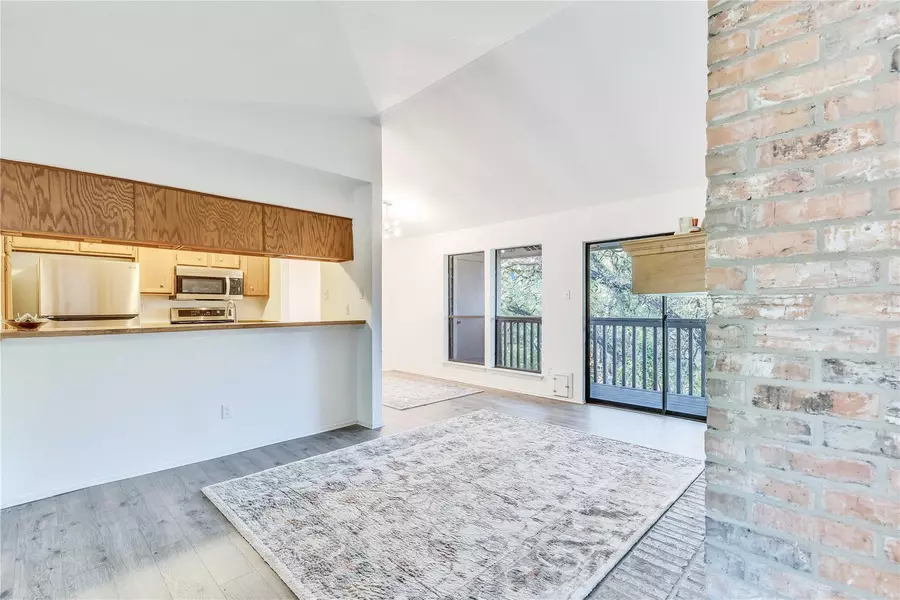 3839 Dry Creek DR #230, Austin, TX 78731