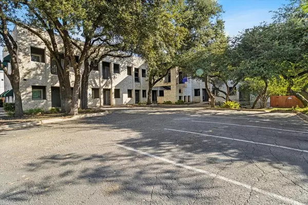 Austin, TX 78729,13625 Pond Springs RD #206