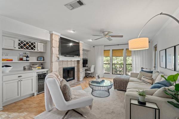 2412 Enfield RD #10, Austin, TX 78703