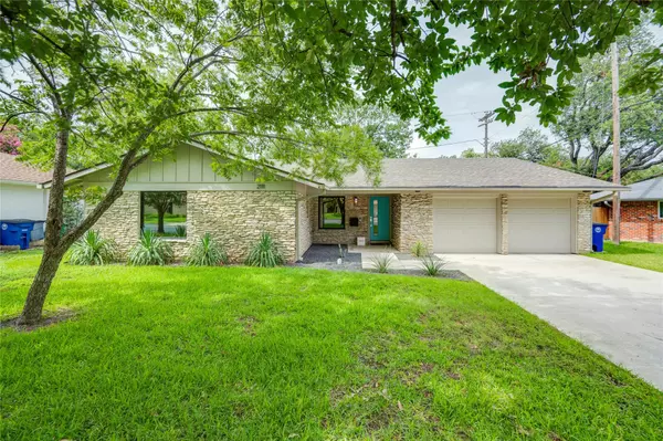 2111 Teakwood DR,  Austin,  TX 78757