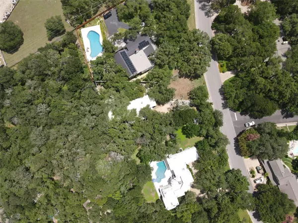 West Lake Hills, TX 78746,850 Forest View DR