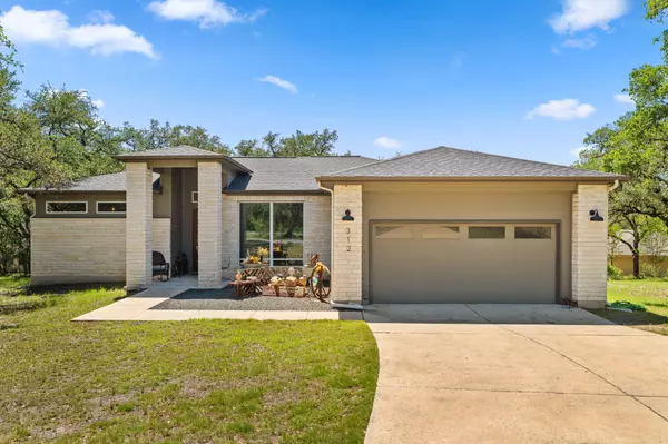 312 Bedford DR, Spicewood, TX 78669