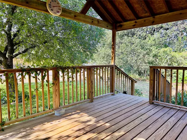 Kingsland, TX 78639,114 Lovers LN