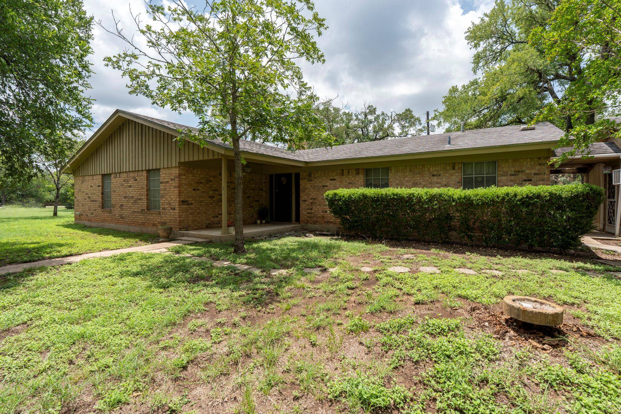 3511 Wyldwood RD, Austin, TX 78739