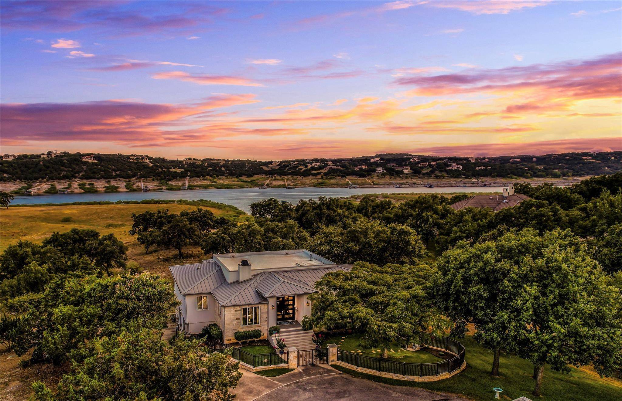 20505 Genessee CV, Lago Vista, TX 78645