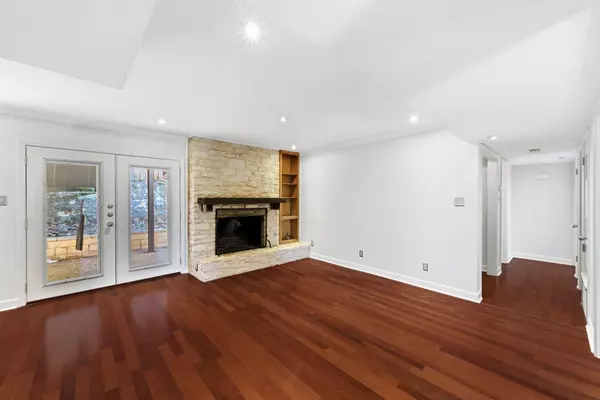 Austin, TX 78731,6210 Shadow Valley DR #B